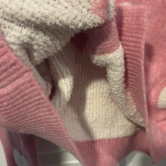 BNWT CUPCAKES & CASHMERE Valentine's Day Pink Heart Pattern Cardigan Size Medium - Picture 6 of 8